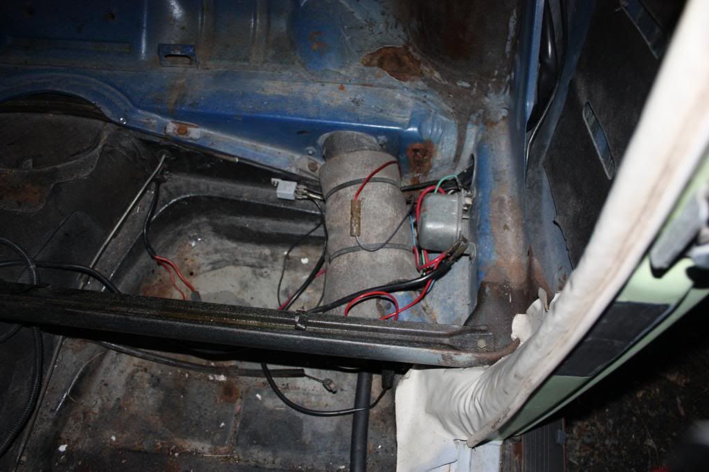 Image may have been reduced in size. Click image to view fullscreen.