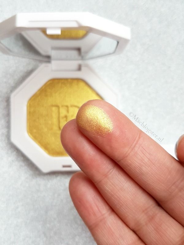 Fenty Beauty: mijn aankopen & swatches photo Fenty_trophy_wife_swatch_zpsymhgq725.jpg