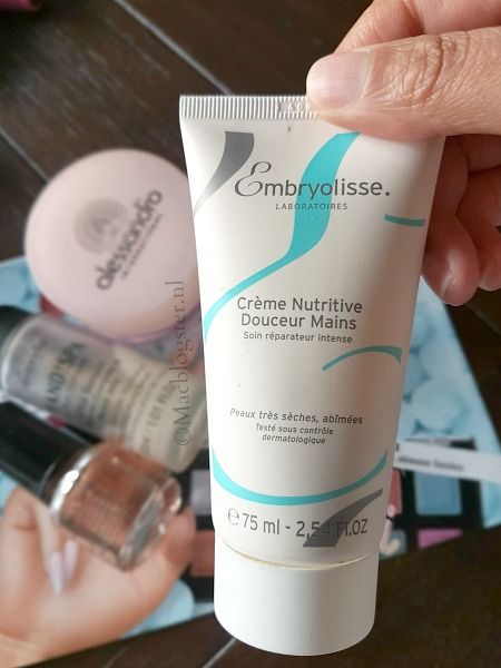 5 Nagelproducten waarmee je gedag zegt tegen gespleten nagels photo Nagelproducten_Embryolisse_handcreme_zpsw0ngpwt1.jpg