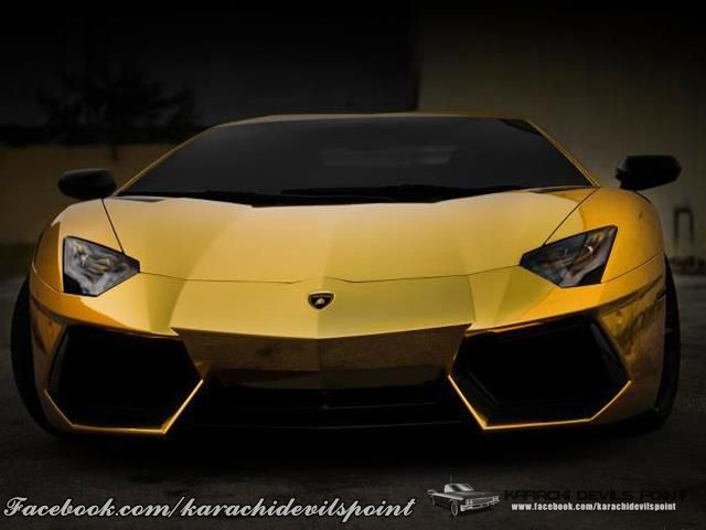 Gold-Chrome Aventador