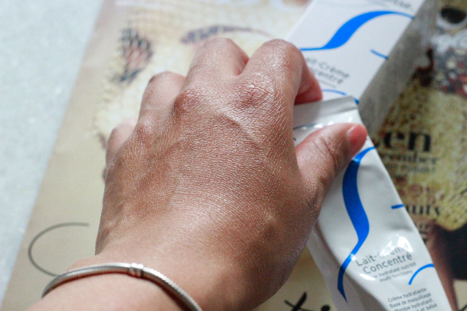Embryolisse Lait-Crème Concentrè 6-in-1 multitasker Het geheim van visagisten voor een mooie huid: Embryolisse review