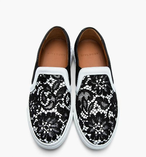 Hot! Slip on schoenen: dit zijn de shoes die je wilt hebben 1 Givenchy lace slip on shoes photo Givenchylacesliponshoes_zps36cb1cb4.jpg