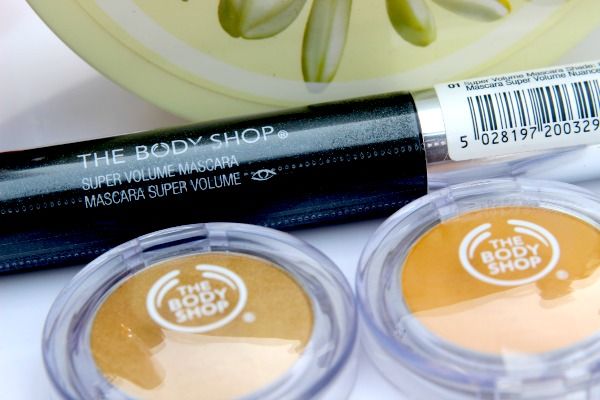 The Body Shop Amazing Woman Award + WINNEN 8 Amazing Woman Award Goodiebag The Body Shop photo GoodiebagAmazingWomanAward_zpse2333132.jpg