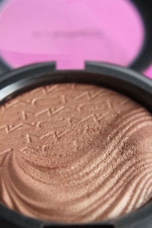 MAC Skinfinish, Mario Badescu & MAC Lustre Drops photo MACExtraDimensionSkinfinishMagneticAppeal_zps0359857c.jpg