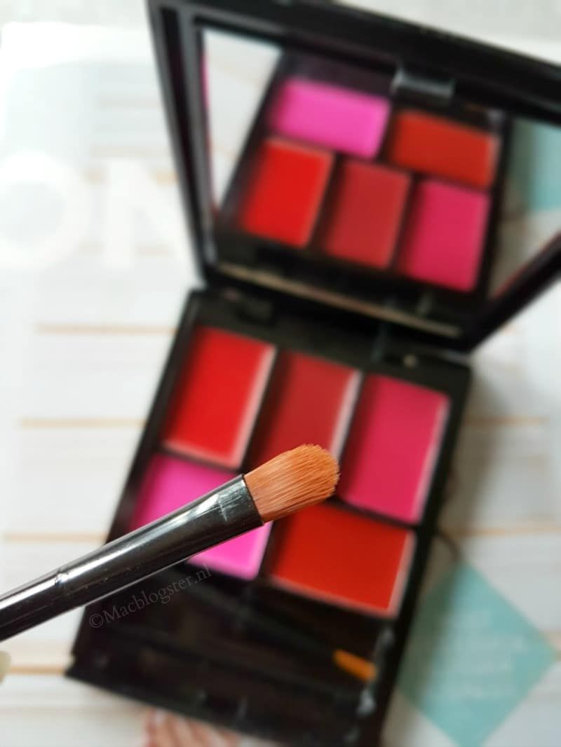 MUA Paint Box Rose Rouge: lipstick voor budget beauties photo MUA_Paint_box_brush_zps42fskcgr.jpg