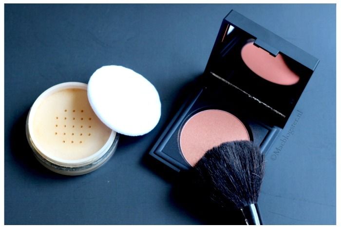 MiMax make-up voor getinte en donkere vrouwen MiMax Make-up photo MiMax_Blush_Banana_powder_zpspsrauv8b.jpg