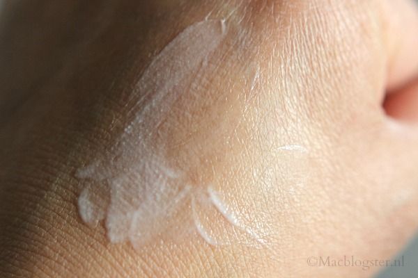 Paula's Choice Shine Stopper tegen een glimmend voorhoofd Paula's Choice Shine Stopper photo Swatch_Paulas_Choice_Shine_Stopper_zpsrqauvr9g.jpg